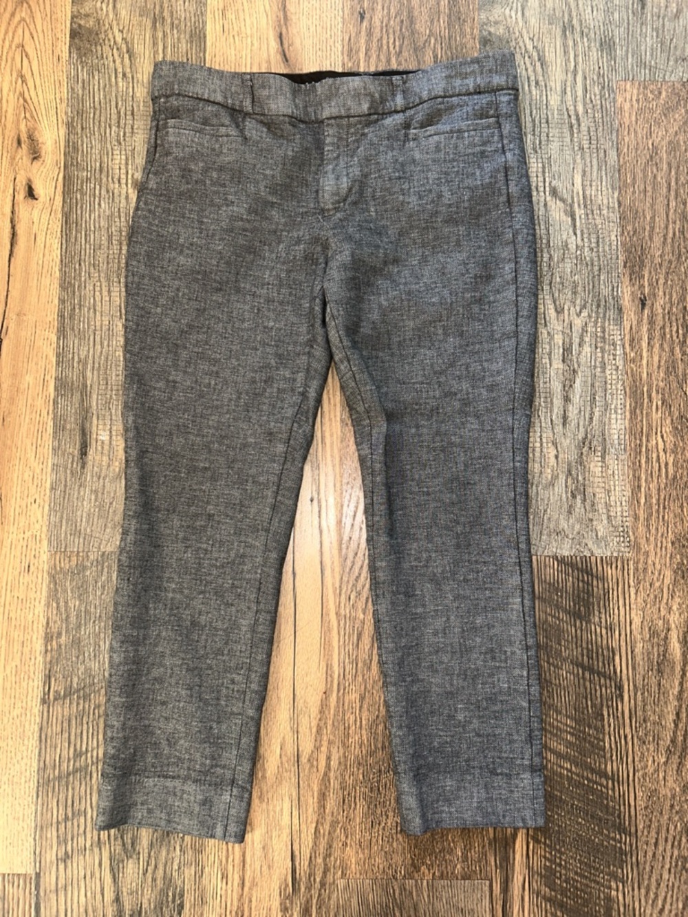 Banana Republic Black and Gray Dress Pants Waistband Detail